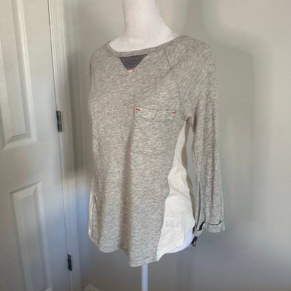Little Yellow Button Anthropologie light gray top size XS - Picture 3 of 9